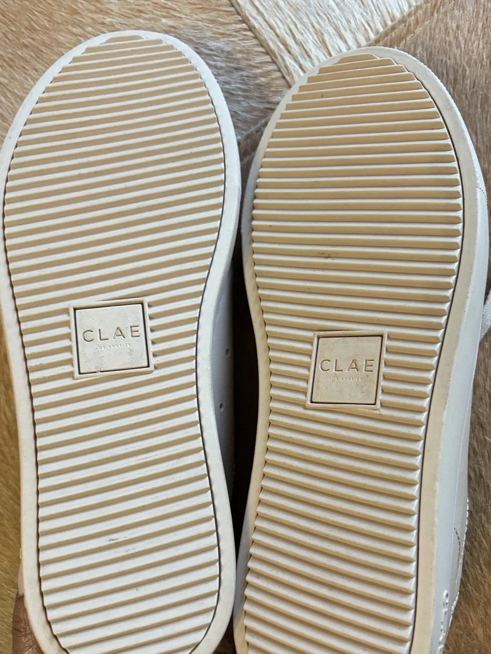Clae Men's Cream Leather Low-Top Sneakers